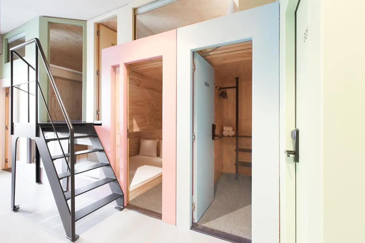 Volkshotel Amsterdam 3*,