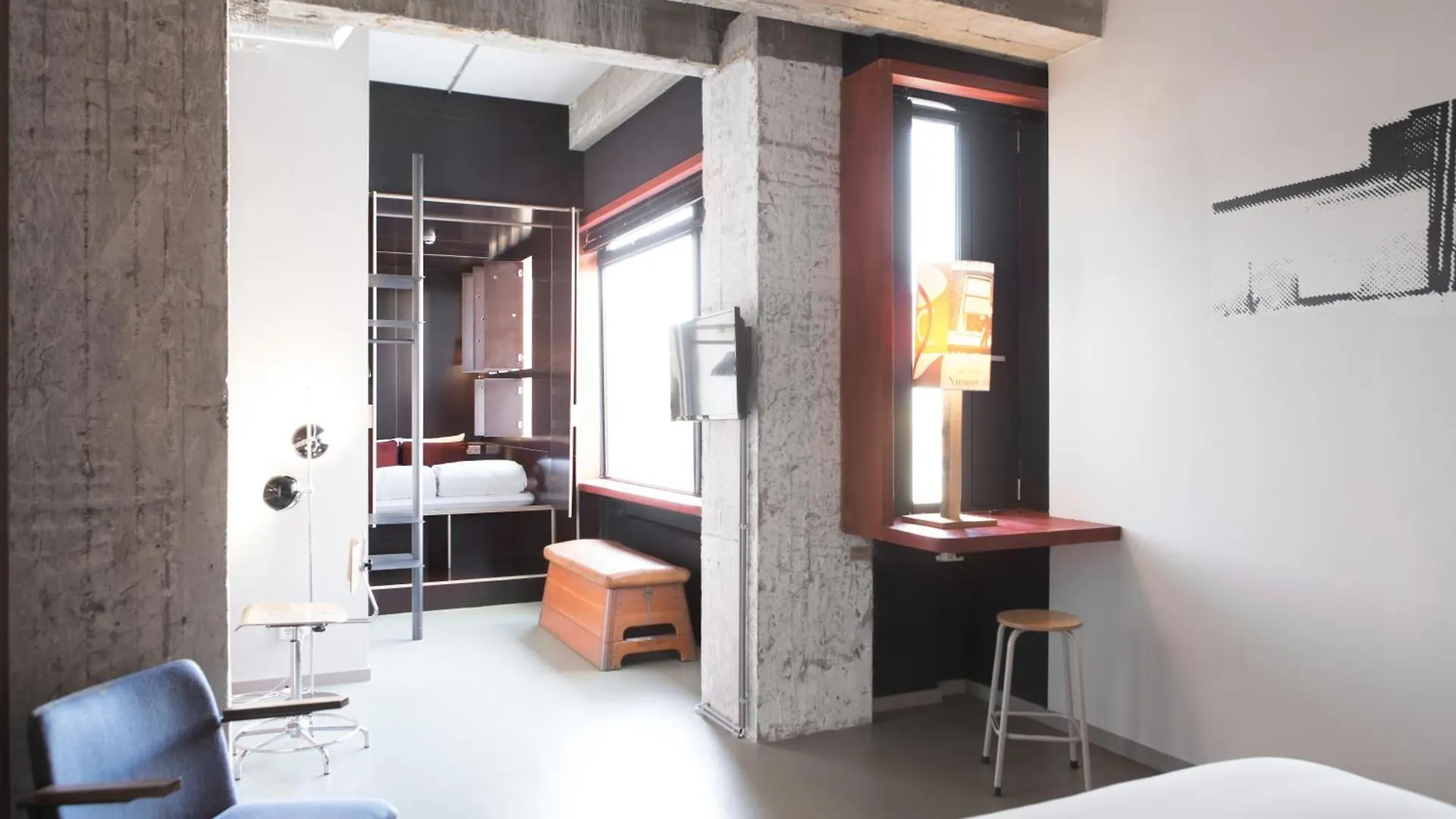 Volkshotel Amsterdam Hotel